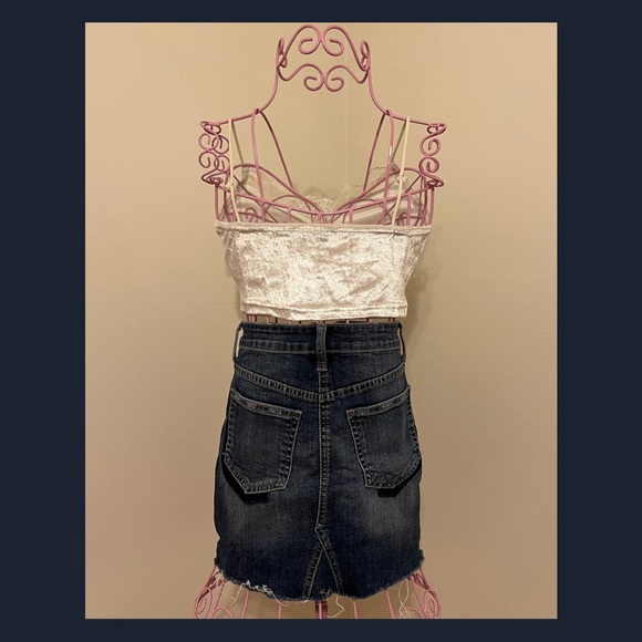 JBD. JUST BLACK DENIM Mini Jean Skirt - Picture 4 of 13